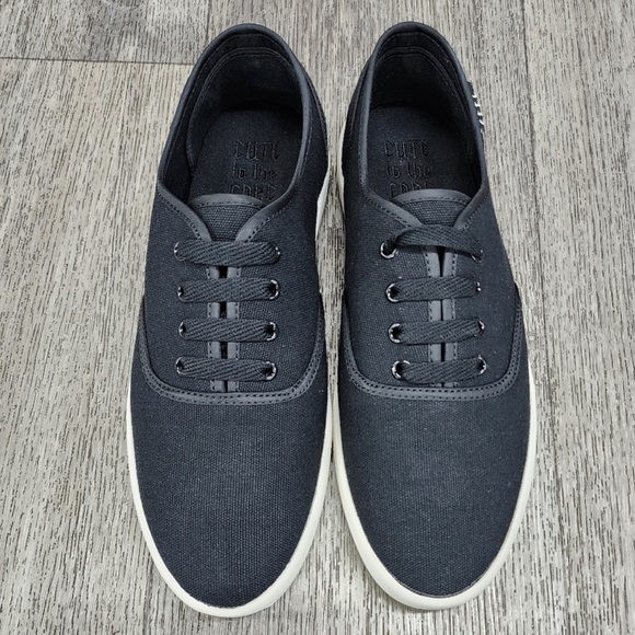 Cute to the Core Black Shoes - Picture 2 of 3